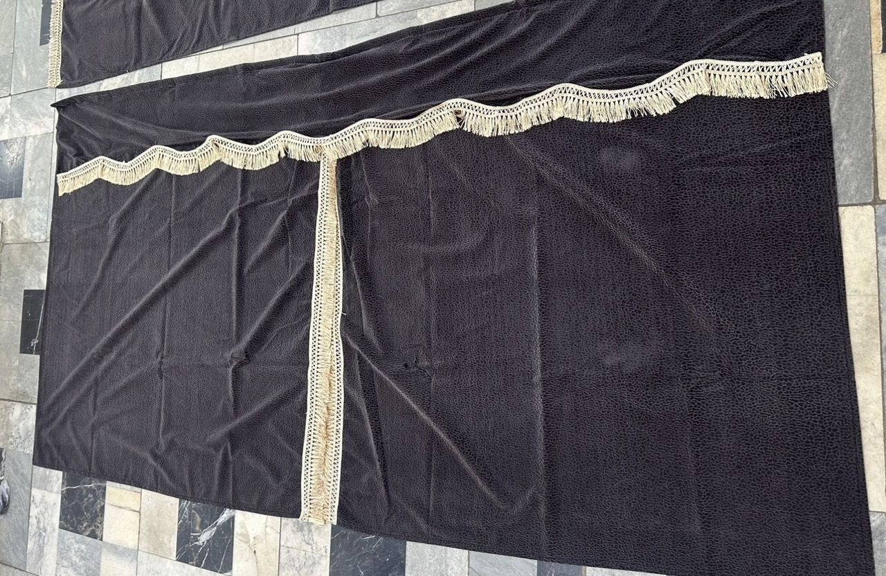 Шторы на спальник, низкая кабина (120*110) ткань - Кабина и интерьер для Грузовиков: фото 1 Шторы на спальник, низкая кабина (120*110) ткань - Кабина и интерьер для Грузовиков: фото 1