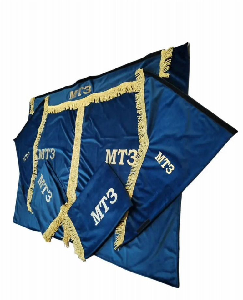 Шторы трактора мтз большой кабина синий/ велюр - Кабина и интерьер для Грузовиков: фото 1