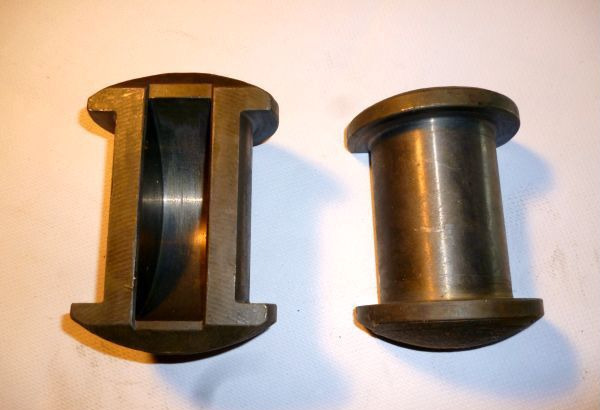 СпецМаш Вкладыш кулака шарнира 4310-2304066 (к-т 2.шт.) - Трансмиссия для Грузовиков: фото 1 СпецМаш Вкладыш кулака шарнира 4310-2304066 (к-т 2.шт.) - Трансмиссия для Грузовиков: фото 1