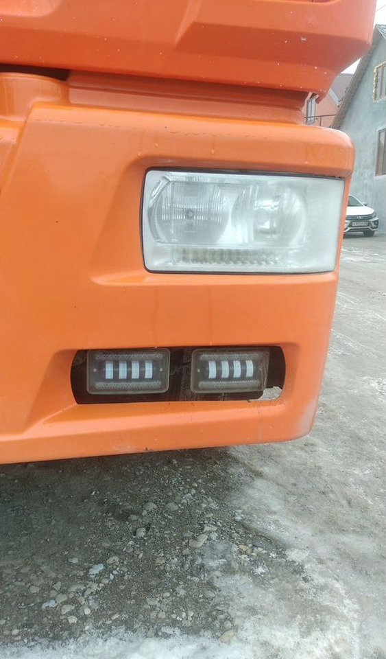 ТехАвтоСвет Фара Универсальный Двухцветный камаз 6520 (4.шт) - Передняя фара для Грузовиков: фото 2 ТехАвтоСвет Фара Универсальный Двухцветный камаз 6520 (4.шт) - Передняя фара для Грузовиков: фото 2