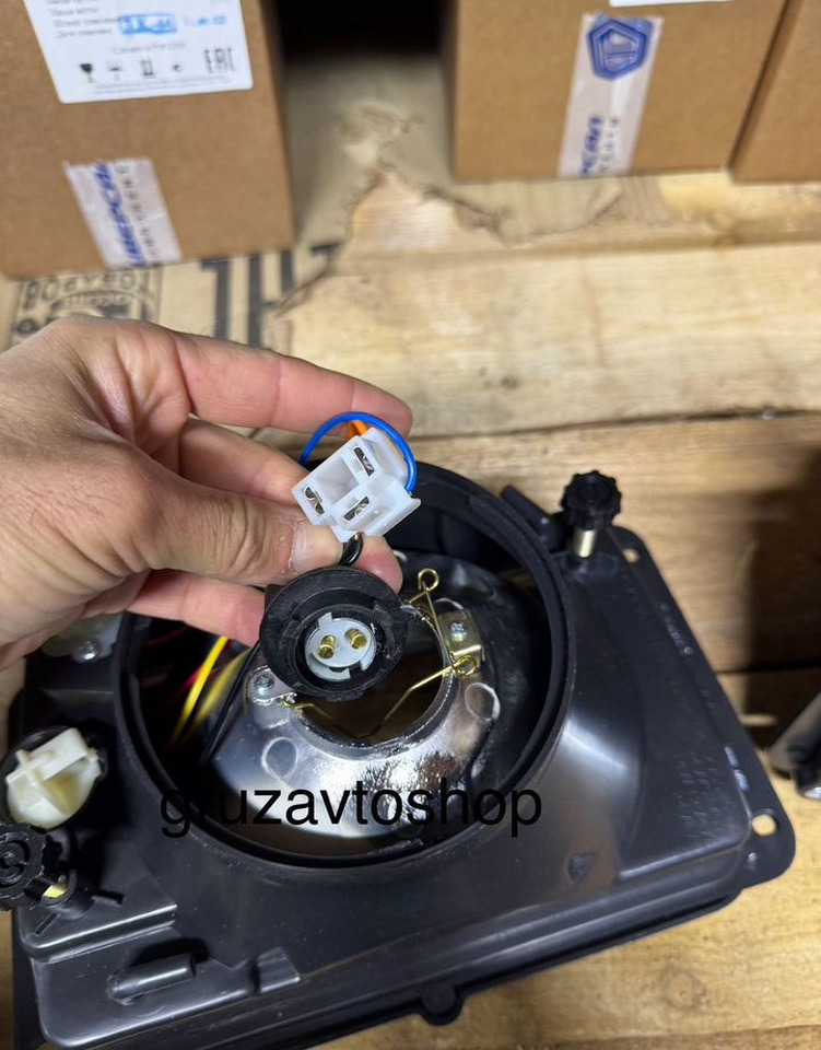 ТехАвтоСвет Фара маз, камаз, супер маз, (гладкое стекло) 2 шт - Передняя фара для Грузовиков: фото 5 ТехАвтоСвет Фара маз, камаз, супер маз, (гладкое стекло) 2 шт - Передняя фара для Грузовиков: фото 5