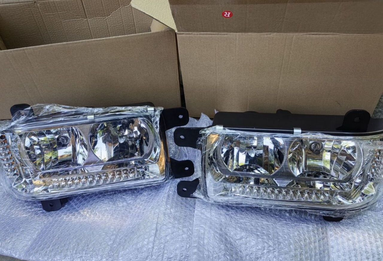 ТехАвтоСвет Фары с дневными ходовыми огнями. Камаз рестайлинг - Передняя фара для Грузовиков: фото 1 ТехАвтоСвет Фары с дневными ходовыми огнями. Камаз рестайлинг - Передняя фара для Грузовиков: фото 1