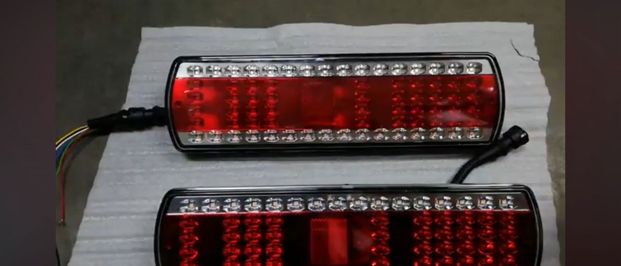 ТехАвтоСвет Фонарь задний светодиодные (с проводом) 2.шт - Задний фонарь для Грузовиков: фото 1 ТехАвтоСвет Фонарь задний светодиодные (с проводом) 2.шт - Задний фонарь для Грузовиков: фото 1