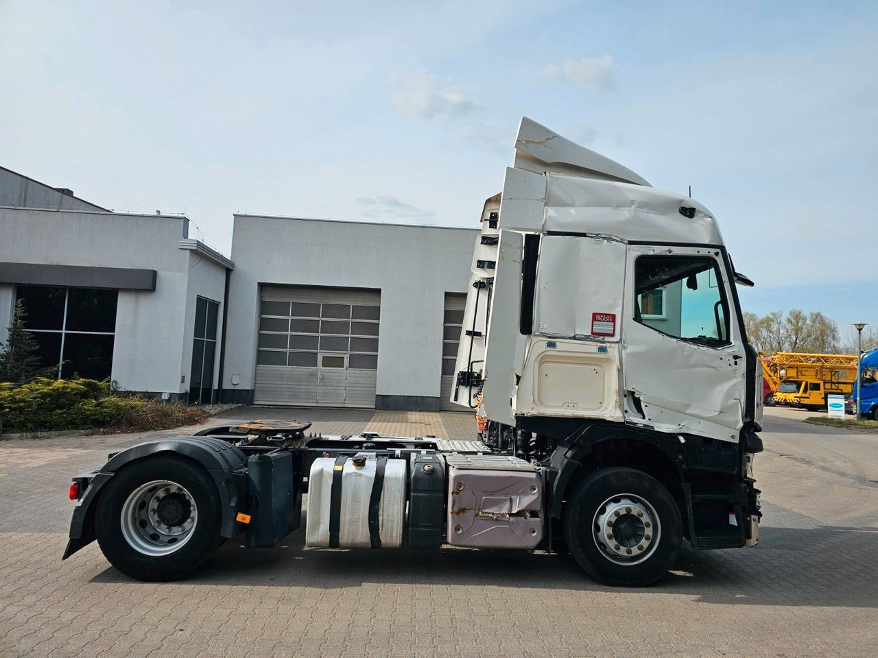 Renault T 480 T480 13 Liter COMFORT CAB Fahrbereitet! - Тягач: фото 4 Renault T 480 T480 13 Liter COMFORT CAB Fahrbereitet! - Тягач: фото 4