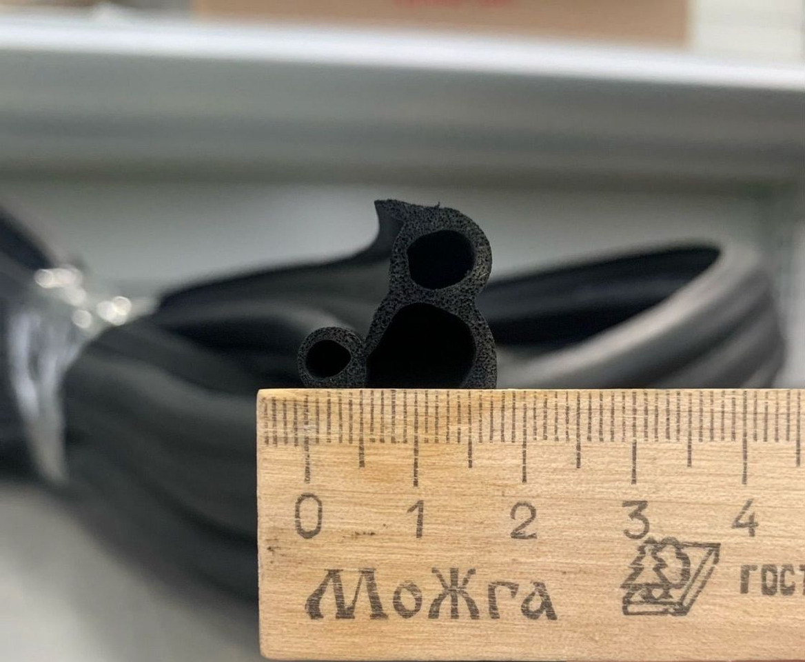 Уплотнитель проема двери (L3870мм) 2 штук / брт - Дверь и запчасти для Грузовиков: фото 2 Уплотнитель проема двери (L3870мм) 2 штук / брт - Дверь и запчасти для Грузовиков: фото 2