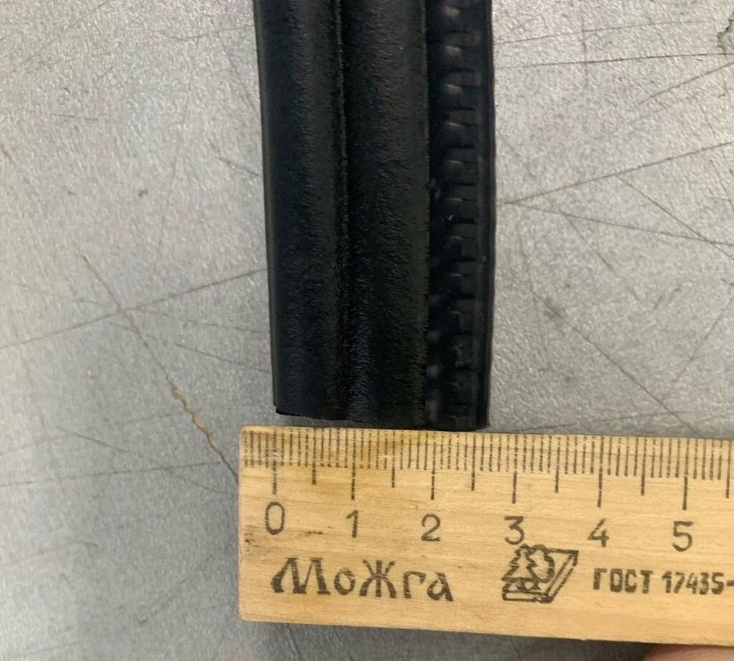 Уплотнитель проема двери (L3870мм) 2 штук / брт - Дверь и запчасти для Грузовиков: фото 4 Уплотнитель проема двери (L3870мм) 2 штук / брт - Дверь и запчасти для Грузовиков: фото 4