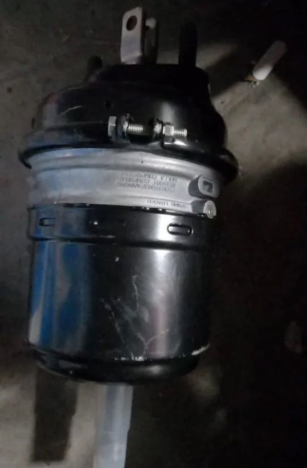 Wabco Энергоаккумулятор камаз евро-2,3,маз 30/24 wabco - Детали тормозной системы для Грузовиков: фото 2 Wabco Энергоаккумулятор камаз евро-2,3,маз 30/24 wabco - Детали тормозной системы для Грузовиков: фото 2