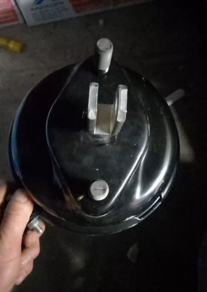 Wabco Энергоаккумулятор камаз евро-2,3,маз 30/24 wabco - Детали тормозной системы для Грузовиков: фото 3 Wabco Энергоаккумулятор камаз евро-2,3,маз 30/24 wabco - Детали тормозной системы для Грузовиков: фото 3