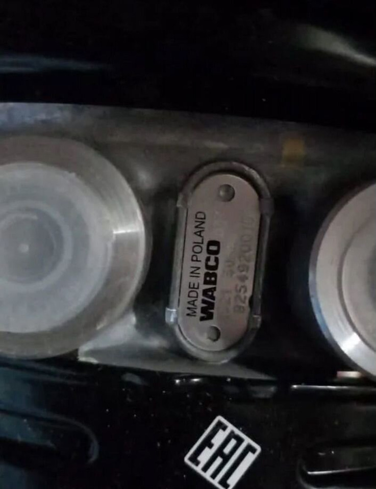 Wabco Энергоаккумулятор камаз евро-2,3,маз 30/24 wabco - Детали тормозной системы для Грузовиков: фото 5 Wabco Энергоаккумулятор камаз евро-2,3,маз 30/24 wabco - Детали тормозной системы для Грузовиков: фото 5