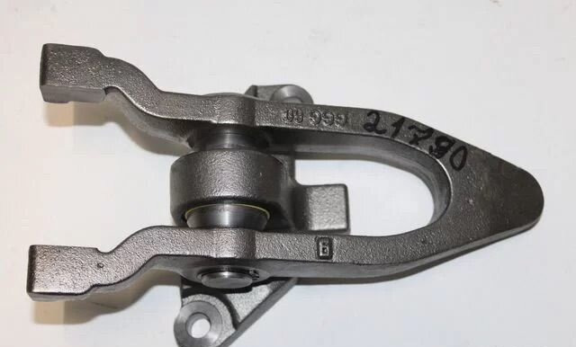 ZF Вилка камаз выключения сцепления ZF+стойка - Сцепление и запчасти для Грузовиков: фото 1 ZF Вилка камаз выключения сцепления ZF+стойка - Сцепление и запчасти для Грузовиков: фото 1