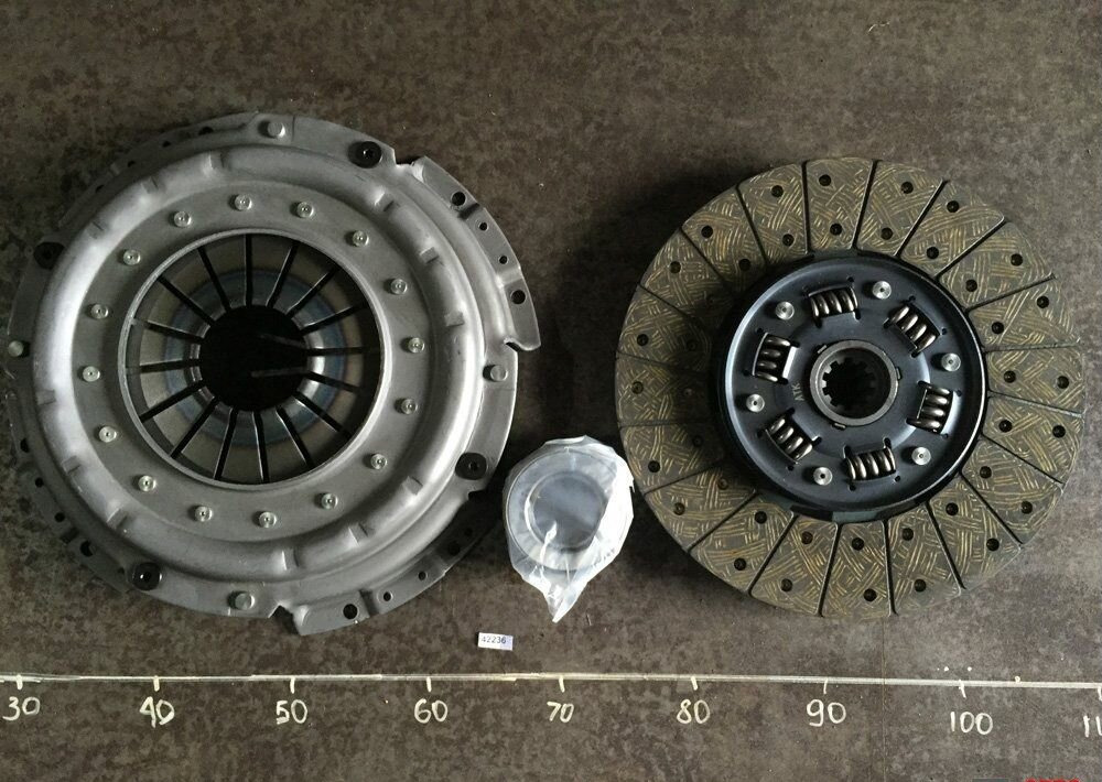 ZIL Сцепление ЗИЛ-5301. 130, лепест (корз.+диск+муфта) - Сцепление и запчасти для Грузовиков: фото 1