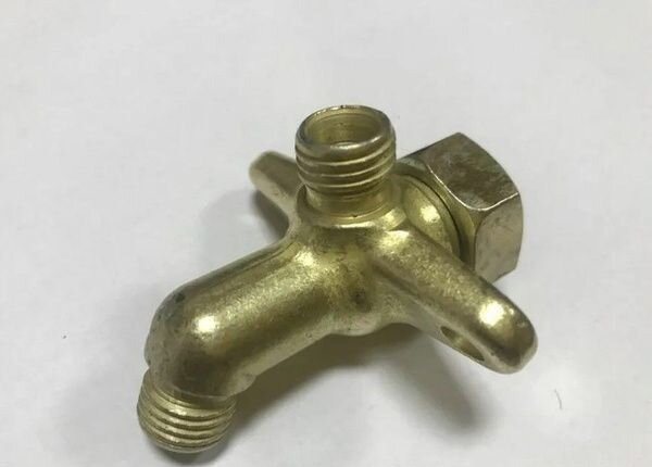 ZTD Кран колесный урал 375, 4320, 5557, 5323, в сборе - Тормозной клапан для Грузовиков: фото 1 ZTD Кран колесный урал 375, 4320, 5557, 5323, в сборе - Тормозной клапан для Грузовиков: фото 1