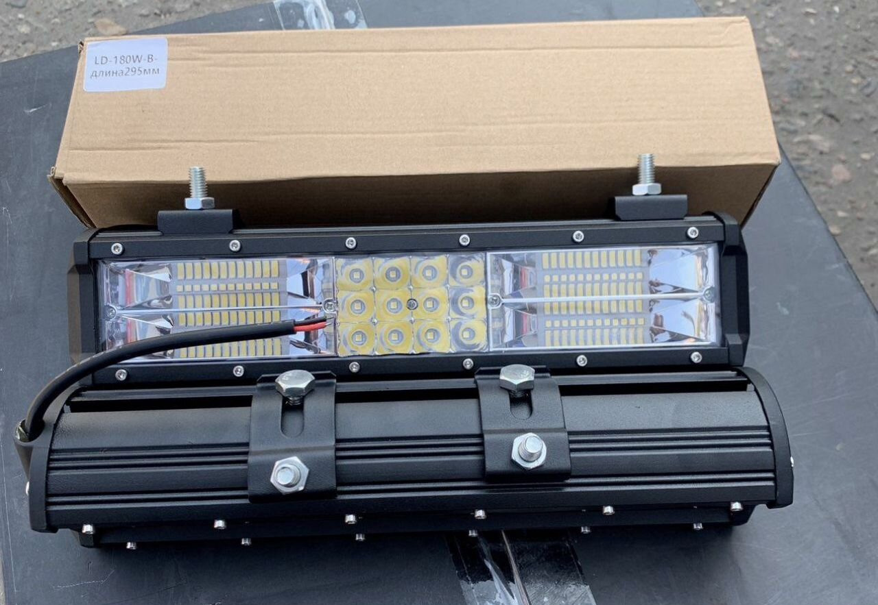 Завод Автотехнологий Фара противотуманная камаз-6520 LED длина310М - Противотуманная фара для Грузовиков: фото 1 Завод Автотехнологий Фара противотуманная камаз-6520 LED длина310М - Противотуманная фара для Грузовиков: фото 1