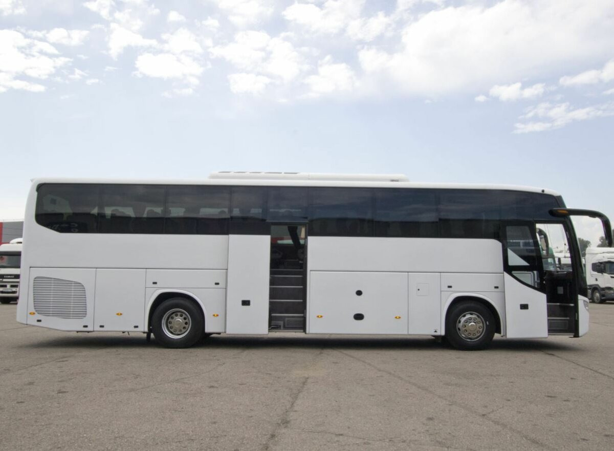 Foton AUV BJ6122 - Туристический автобус: фото 2 Foton AUV BJ6122 - Туристический автобус: фото 2