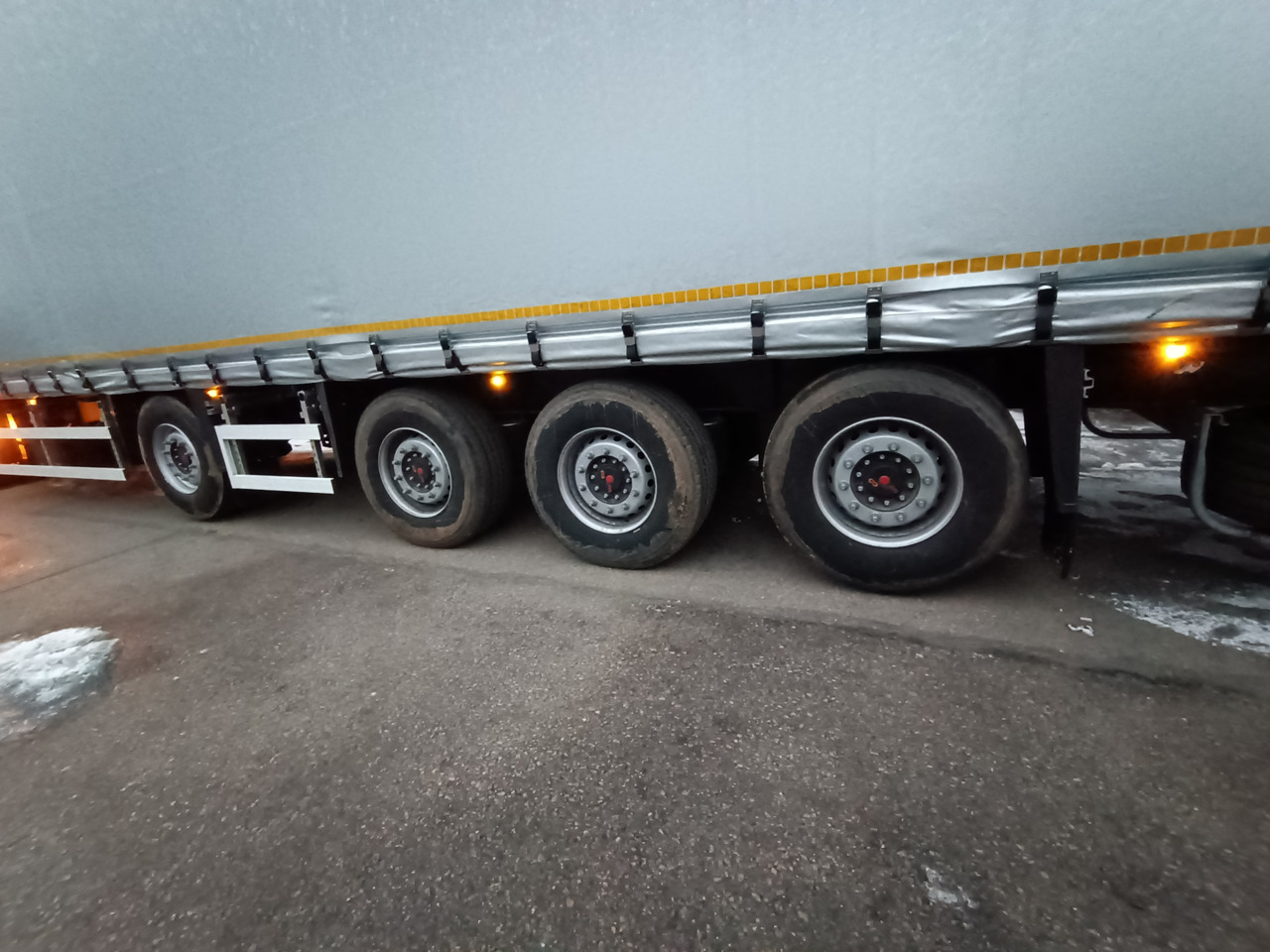 Hastreiler Hasliner - Тентованный полуприцеп: фото 2 Hastreiler Hasliner - Тентованный полуприцеп: фото 2