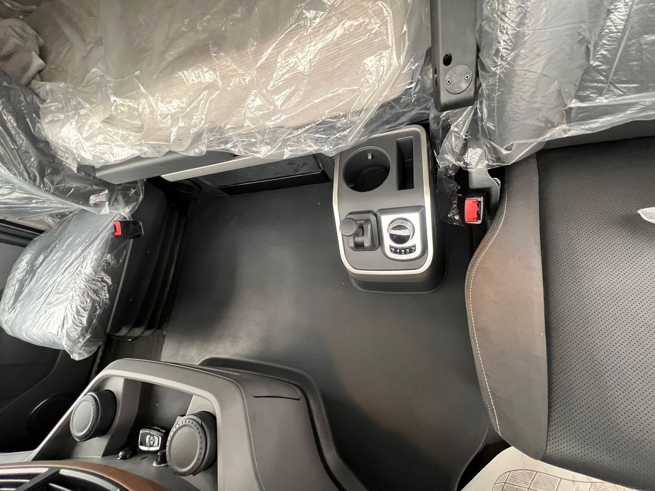 Новый Тягач DONGFENG GX DFH 4180 4x2: фото 9