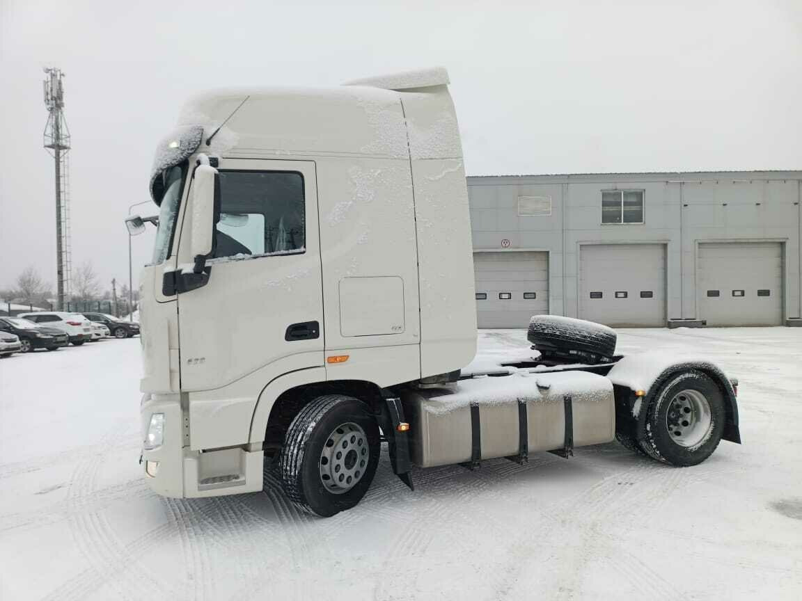 Dongfeng DFH 4180 - Тягач: фото 3 Dongfeng DFH 4180 - Тягач: фото 3