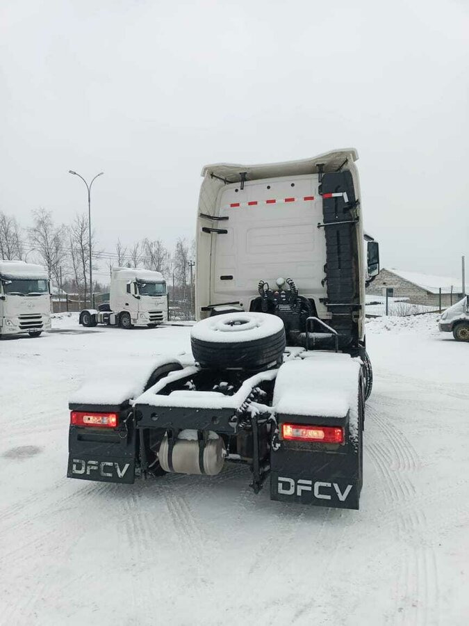Новый Тягач Dongfeng DFH 4180: фото 8