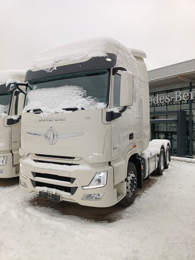 Dongfeng DFH 4250 - Тягач: фото 4 Dongfeng DFH 4250 - Тягач: фото 4