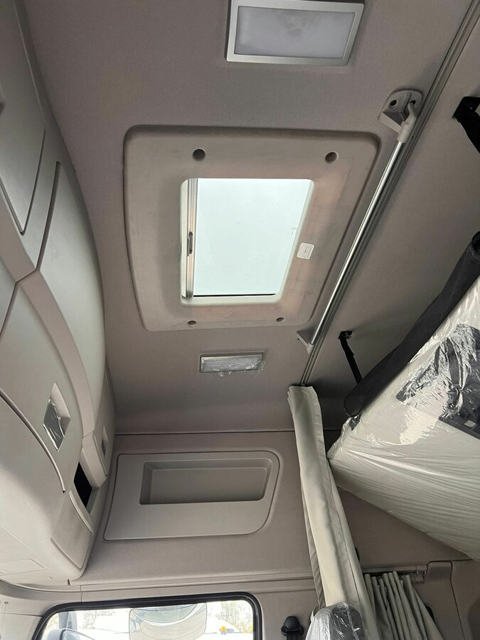 Новый Тягач Dongfeng DFH 4250: фото 6