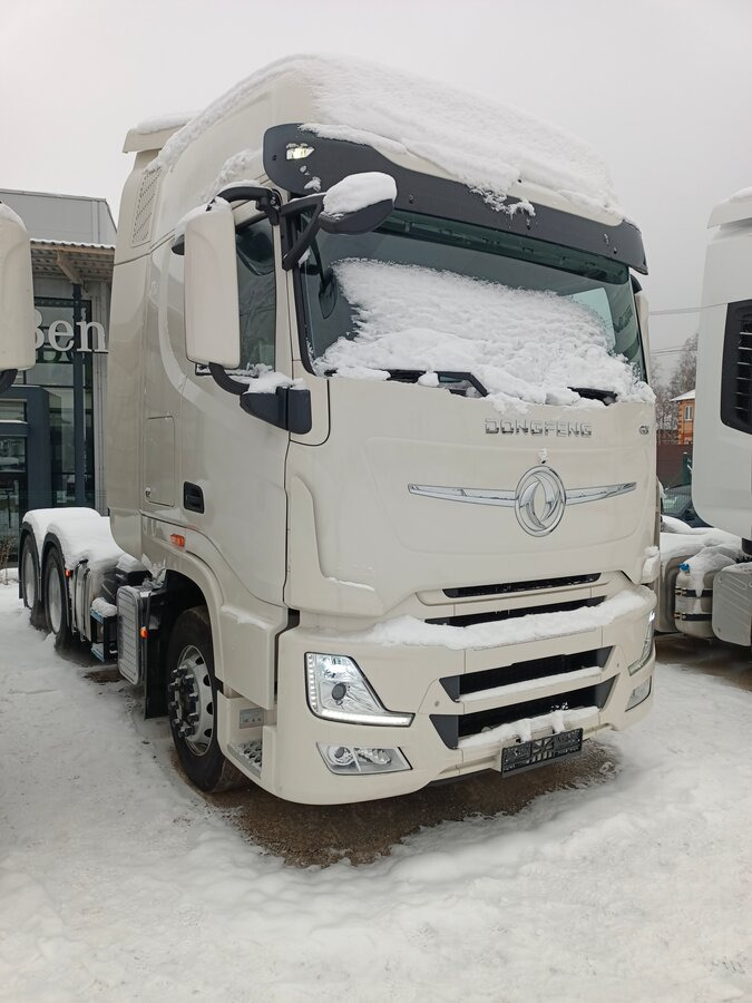Dongfeng DFH 4250 - Тягач: фото 1 Dongfeng DFH 4250 - Тягач: фото 1