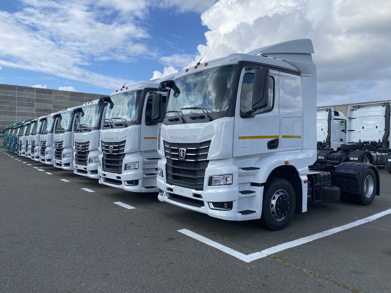 Новый Тягач КАМАЗ: фото 9