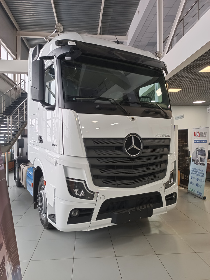 MERCEDES-BENZ Actros 1848LS - Тягач: фото 3 MERCEDES-BENZ Actros 1848LS - Тягач: фото 3