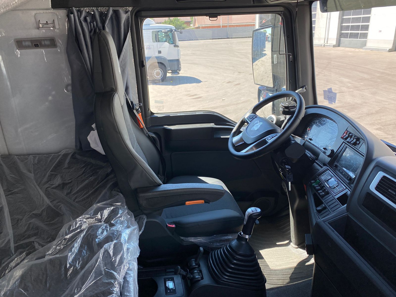 Новый Тягач SITRAK C7H ADR: фото 6