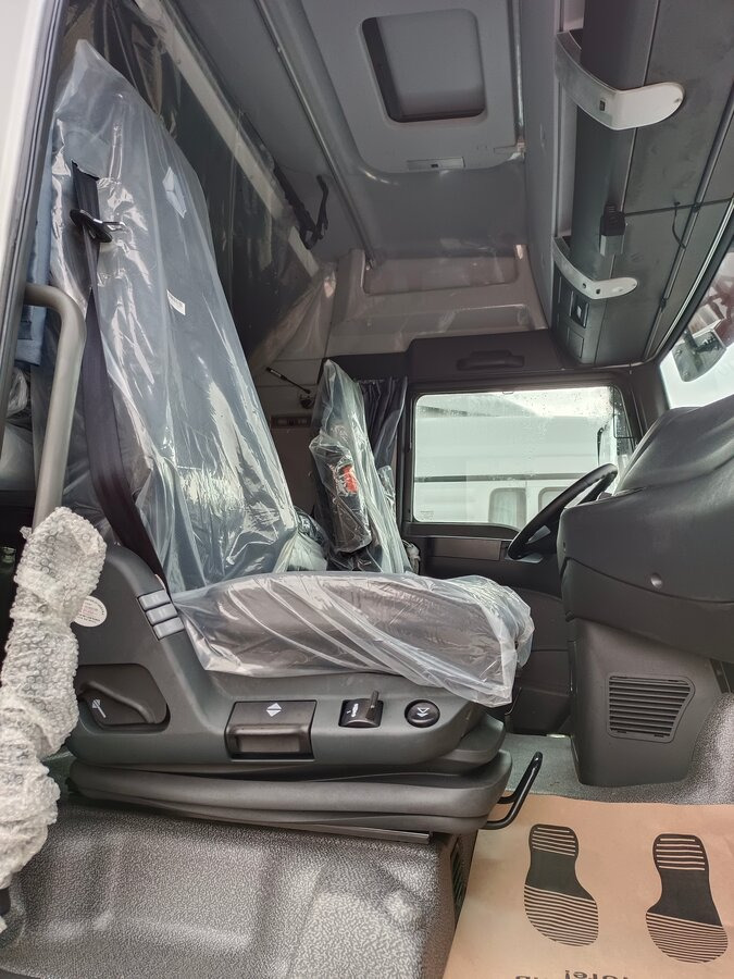 Новый Тягач Sinotruk Sitrak C7H: фото 11