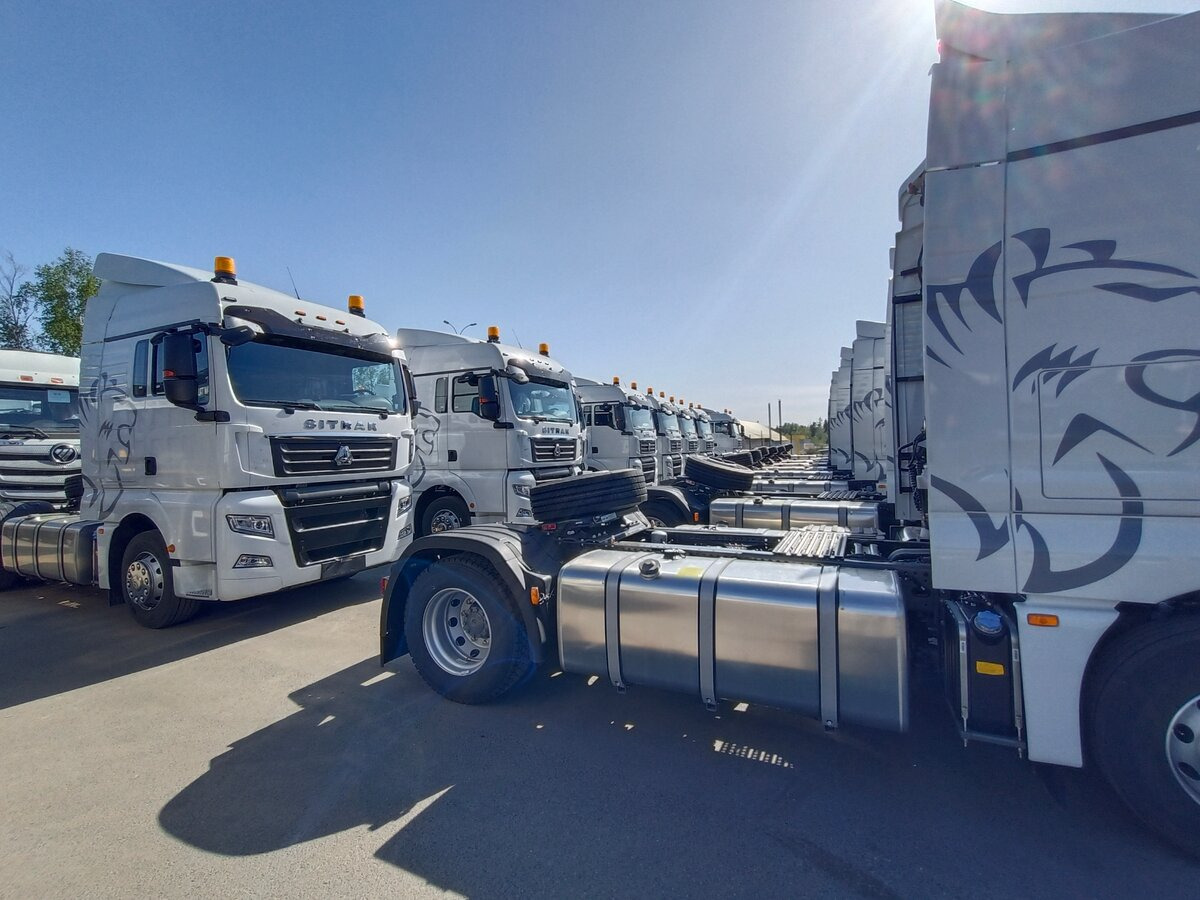 Sinotruk Sitrak C7H - Тягач: фото 3 Sinotruk Sitrak C7H - Тягач: фото 3