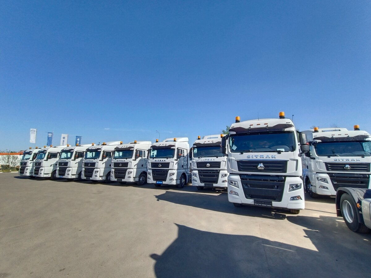 Sinotruk Sitrak C7H - Тягач: фото 2 Sinotruk Sitrak C7H - Тягач: фото 2