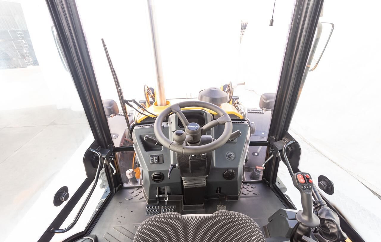 Новый Экскаватор-погрузчик MST M542 S: фото 17 Новый Экскаватор-погрузчик MST M542 S: фото 17