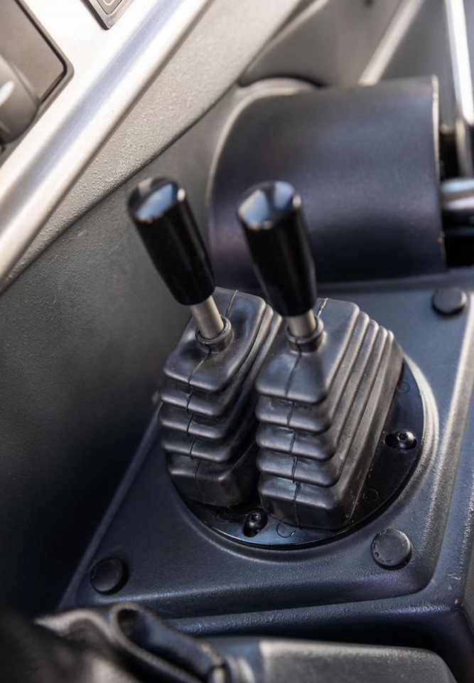 Новый Экскаватор-погрузчик MST M542 S: фото 13 Новый Экскаватор-погрузчик MST M542 S: фото 13