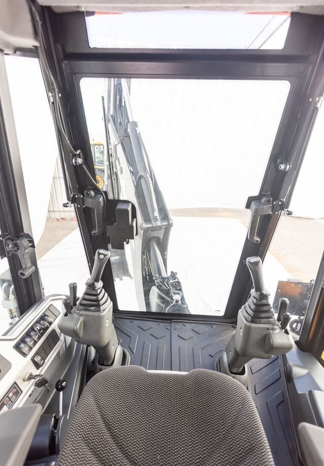 Новый Экскаватор-погрузчик MST M542 S: фото 19 Новый Экскаватор-погрузчик MST M542 S: фото 19