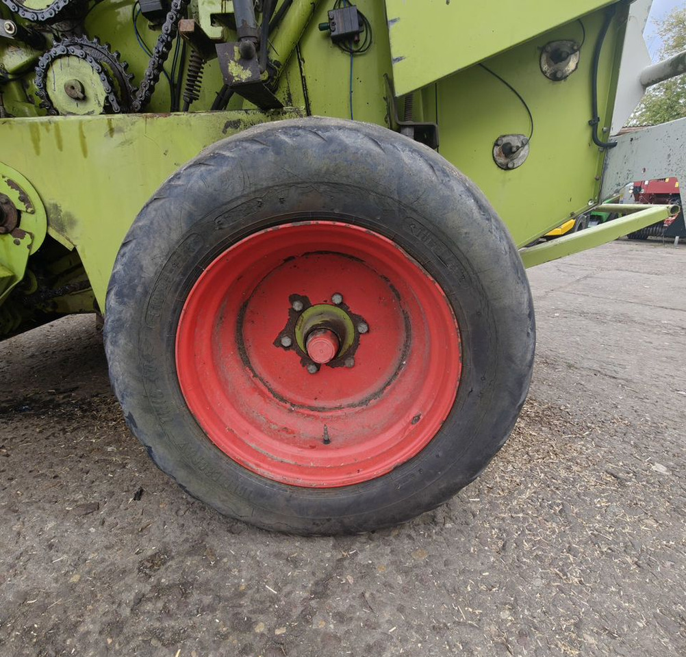 Пресс-подборщик рулонный Claas Rollant 255: фото 15
