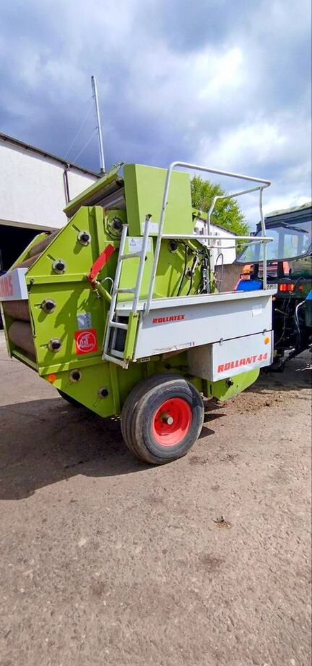Claas Rollant - Пресс-подборщик рулонный: фото 1 Claas Rollant - Пресс-подборщик рулонный: фото 1