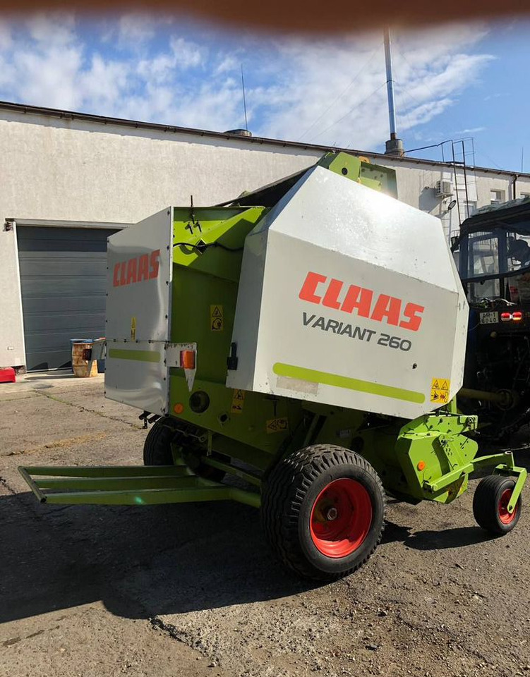 Claas Variant 260 - Пресс-подборщик рулонный: фото 2 Claas Variant 260 - Пресс-подборщик рулонный: фото 2