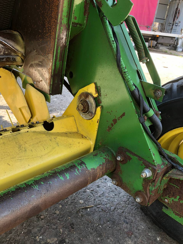 Пресс-подборщик рулонный JOHN DEERE 550: фото 31