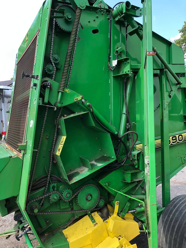 Пресс-подборщик рулонный JOHN DEERE 590: фото 12