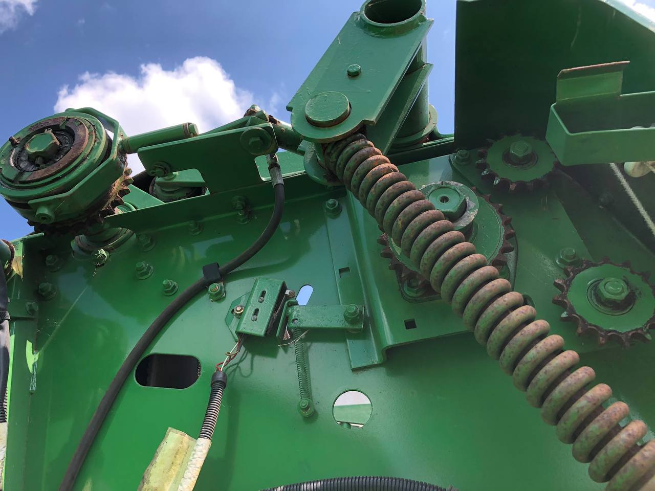 Пресс-подборщик рулонный JOHN DEERE 590: фото 25