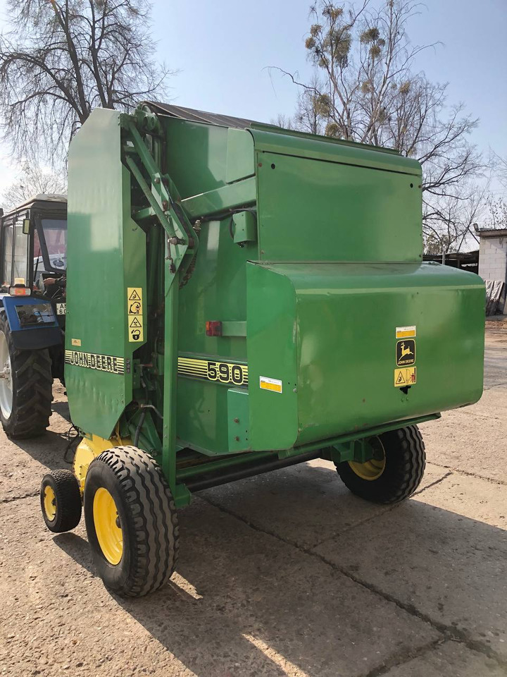 JOHN DEERE 590 - Пресс-подборщик рулонный: фото 3 JOHN DEERE 590 - Пресс-подборщик рулонный: фото 3