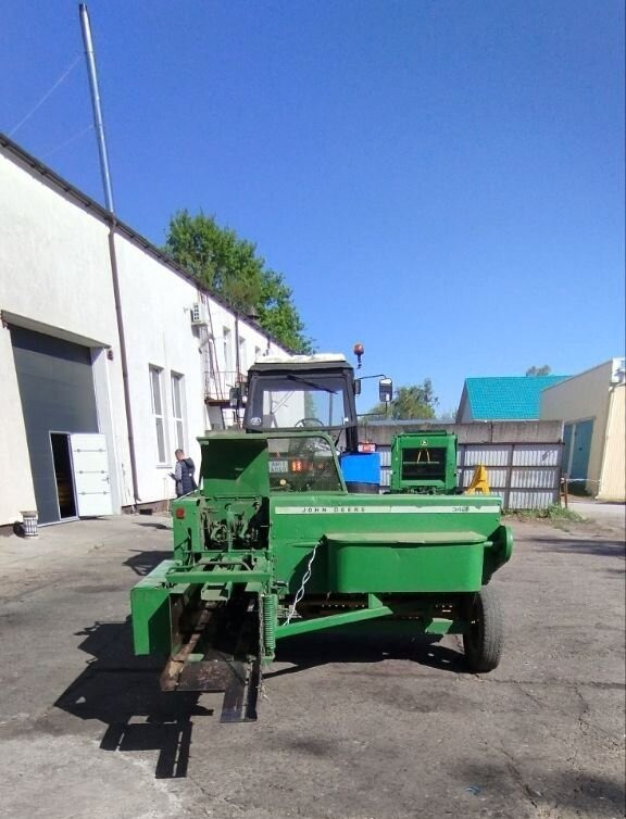 John Deere 342 - Пресс-подборщик тюковый: фото 3 John Deere 342 - Пресс-подборщик тюковый: фото 3