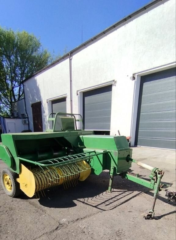 John Deere 342 - Пресс-подборщик тюковый: фото 1 John Deere 342 - Пресс-подборщик тюковый: фото 1