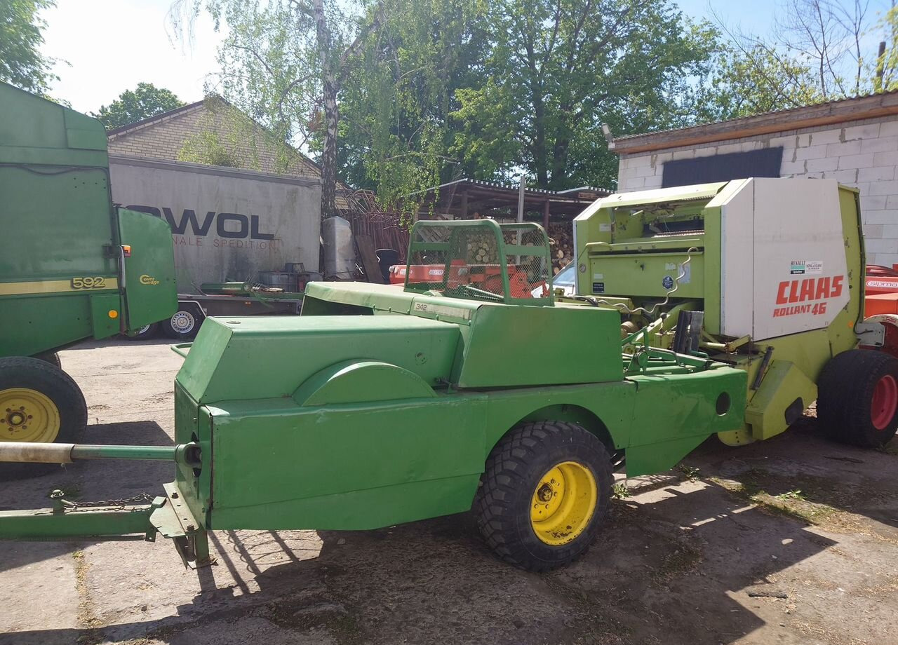 John Deere 342 - Пресс-подборщик тюковый: фото 2 John Deere 342 - Пресс-подборщик тюковый: фото 2