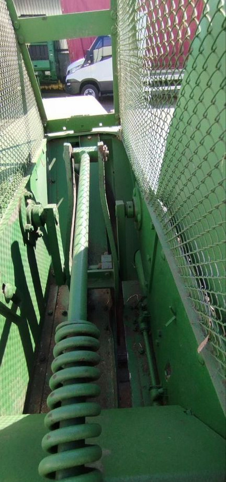 Пресс-подборщик тюковый John Deere 342: фото 10 Пресс-подборщик тюковый John Deere 342: фото 10