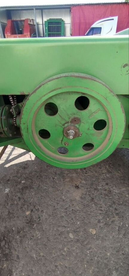 Пресс-подборщик тюковый John Deere 342: фото 8
