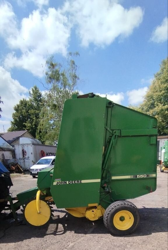 John Deere 550 - Пресс-подборщик рулонный: фото 3 John Deere 550 - Пресс-подборщик рулонный: фото 3