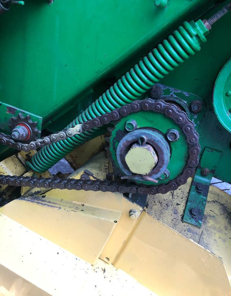 Пресс-подборщик рулонный John Deere 550: фото 7
