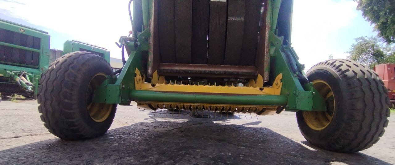 Пресс-подборщик рулонный John Deere 550: фото 13