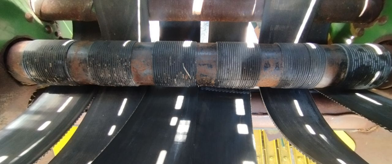 Пресс-подборщик рулонный John Deere 550: фото 12